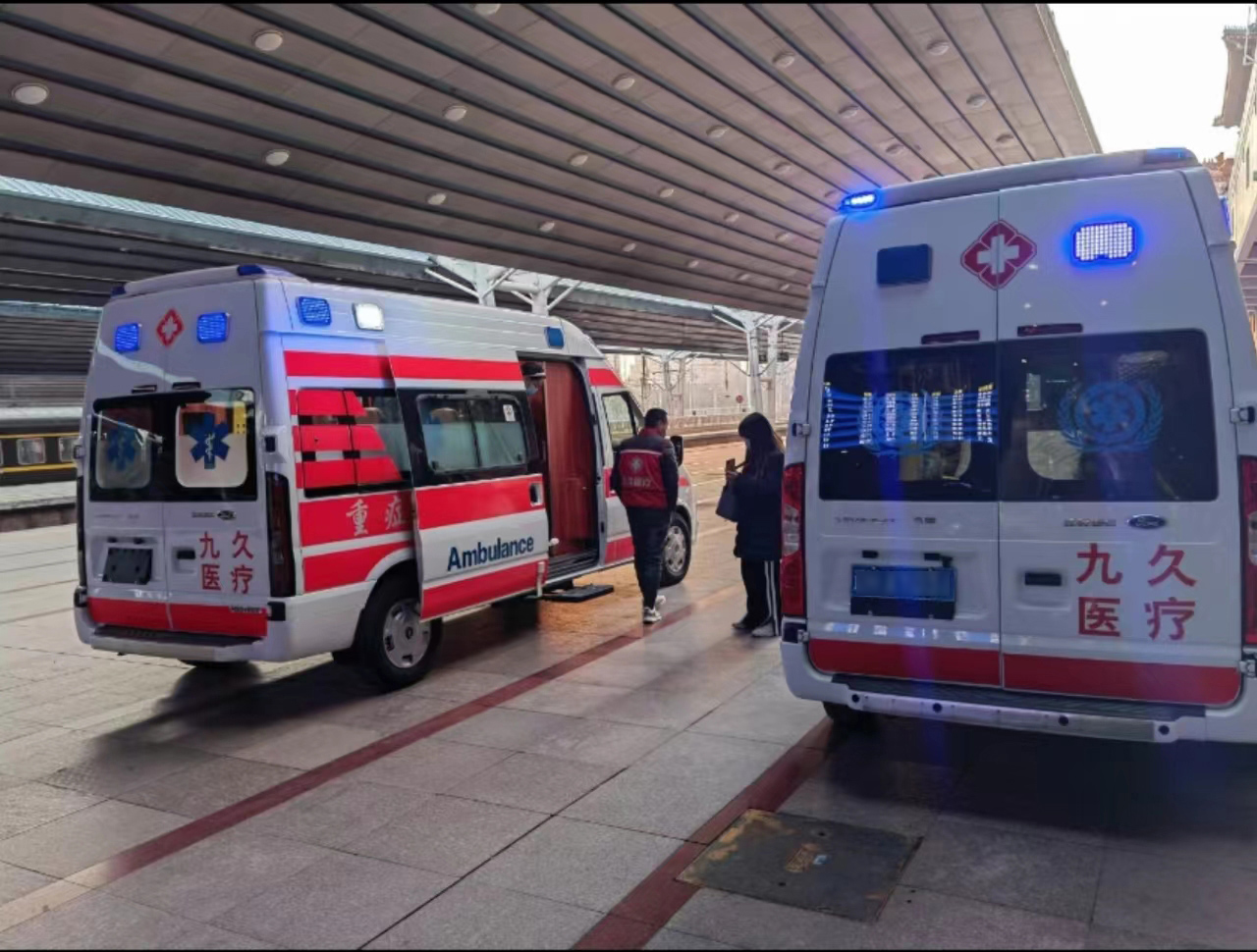 阿尔山市救护车长途转运